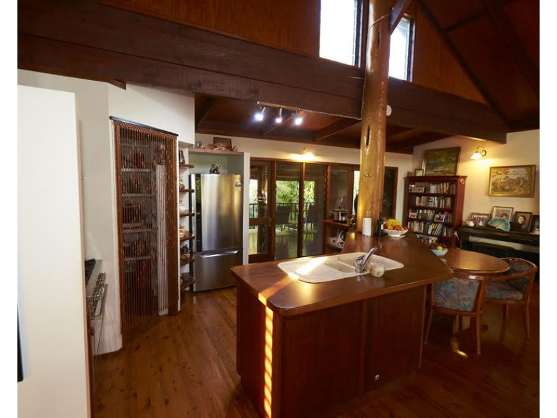 Lake Barrine QLD 4884