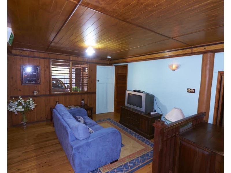 Lake Barrine QLD 4884