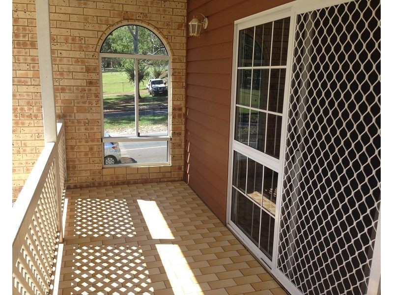 Uint 1/3 Louise Street, Atherton QLD 4883