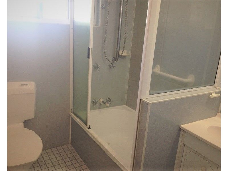 Uint 1/3 Louise Street, Atherton QLD 4883