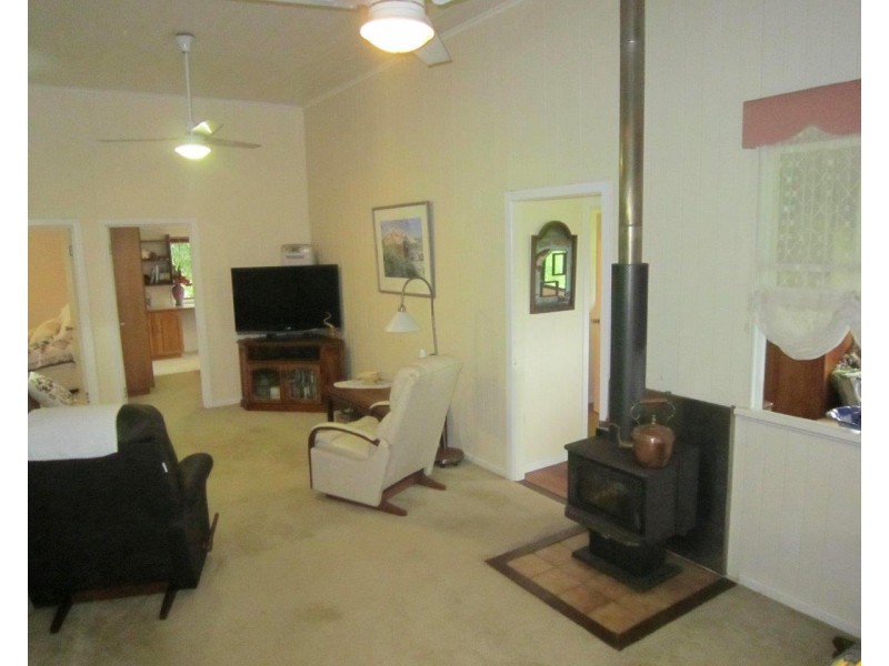 Lake Eacham QLD 4884