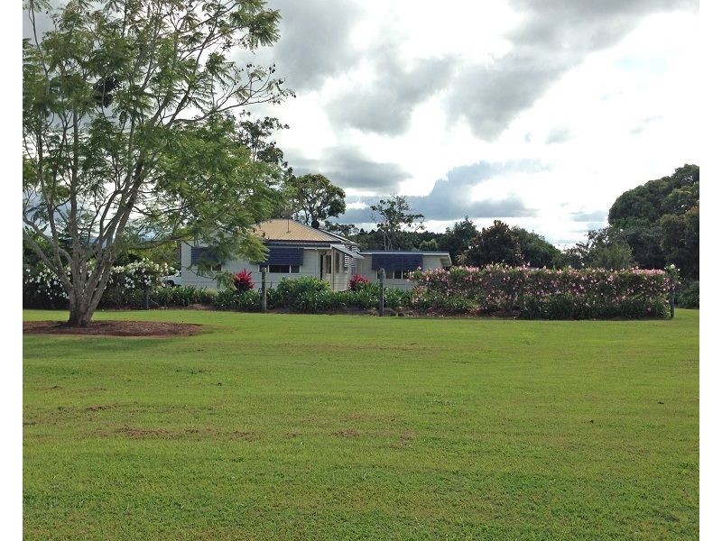 11 Beck Road, Kairi QLD 4872