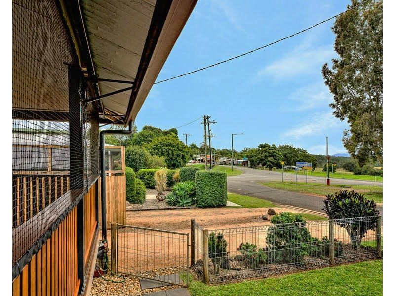 Yungaburra QLD 4884