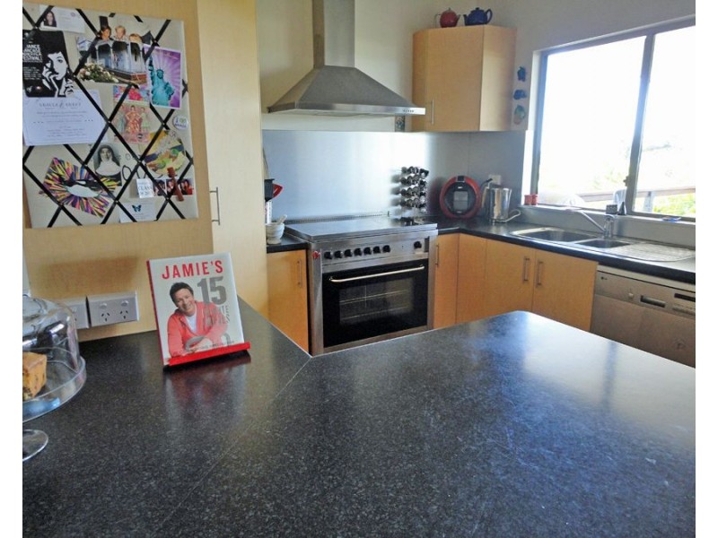 12-14 Jackson Drive, Atherton QLD 4883