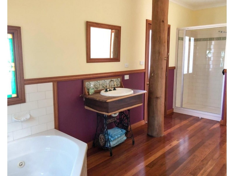 Yungaburra QLD 4884