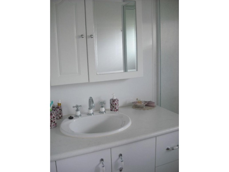 Lake Eacham QLD 4884