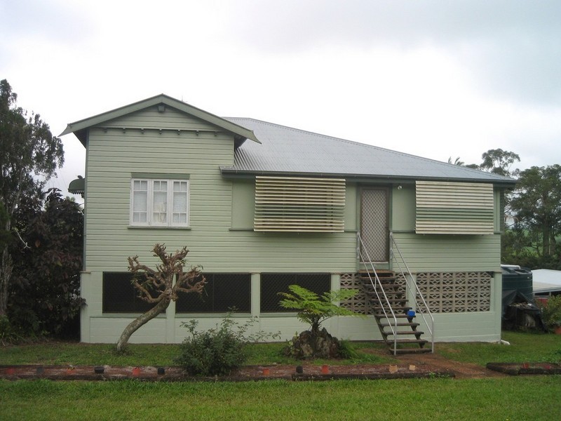 Lake Eacham QLD 4884