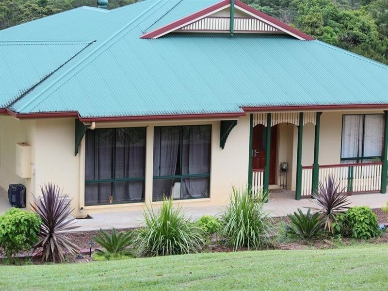 Lake Eacham QLD 4884