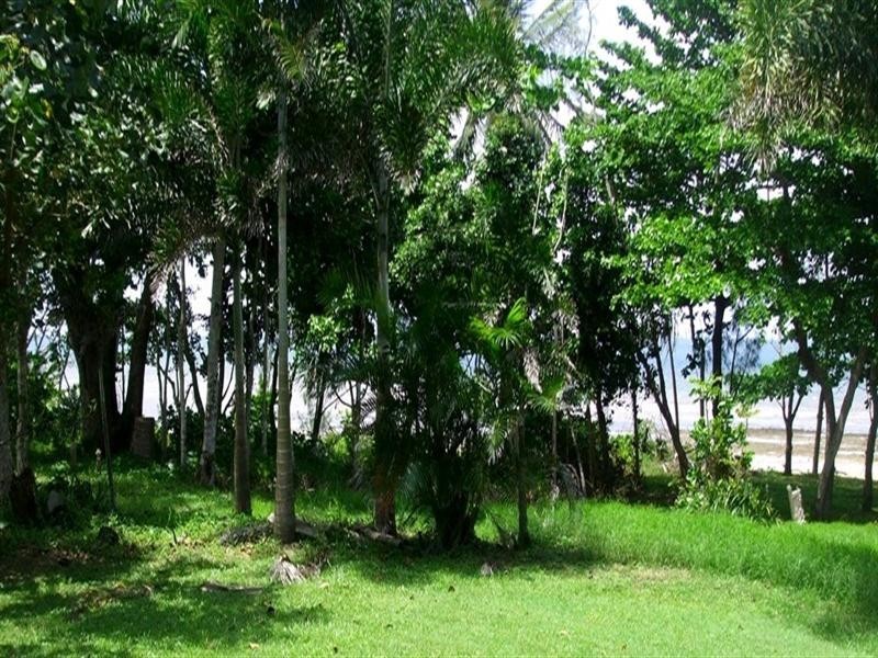 Kurrimine Beach QLD 4871