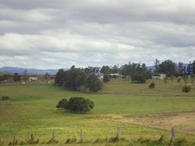 Tinaroo QLD 4872
