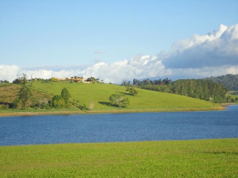 11 Lakeside Drive, Yungaburra QLD 4884