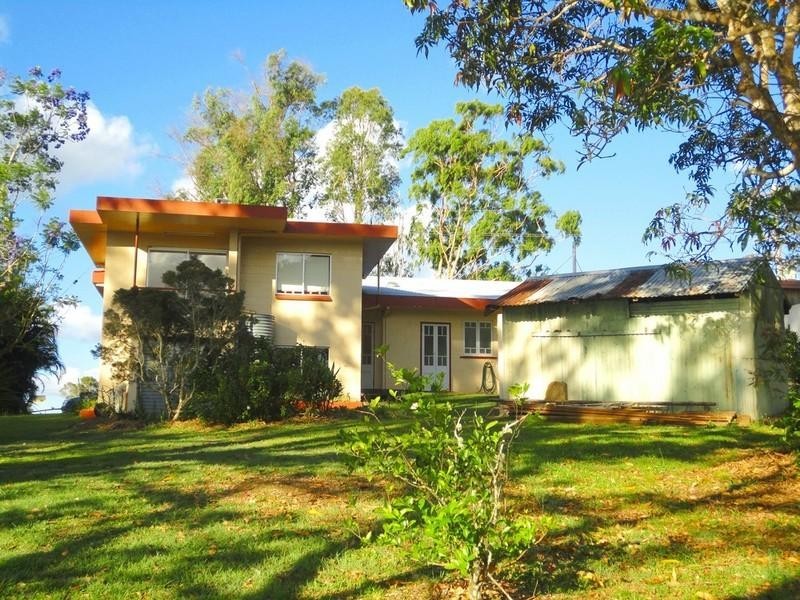 11 Lakeside Drive, Yungaburra QLD 4884