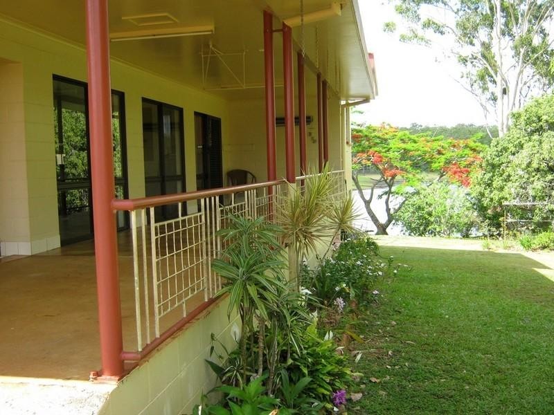 11 Lakeside Drive, Yungaburra QLD 4884
