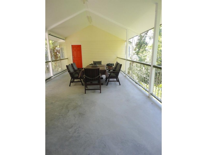 Lake Eacham QLD 4884