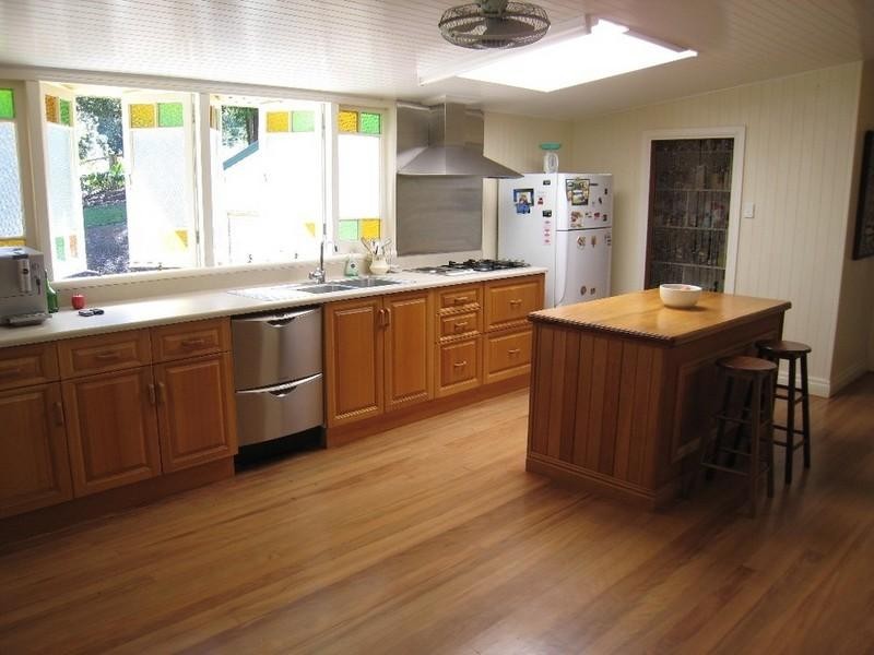 16 McLean Road, Lake Eacham QLD 4884