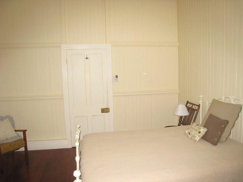 16 McLean Road, Lake Eacham QLD 4884