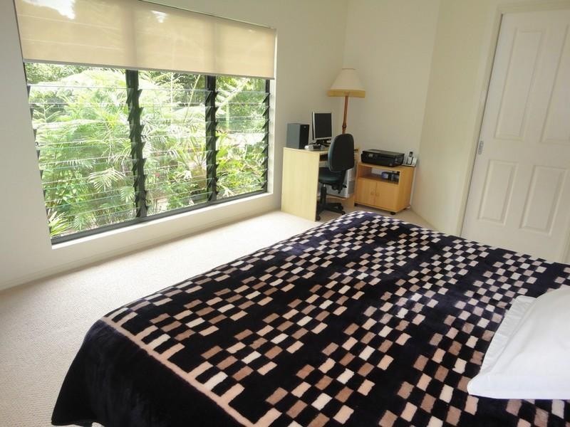 Lake Eacham QLD 4884