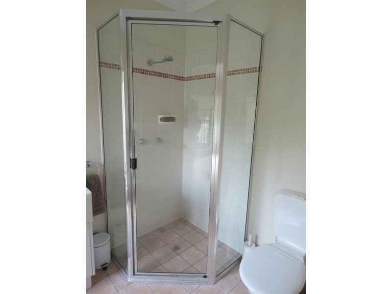 Lake Eacham QLD 4884