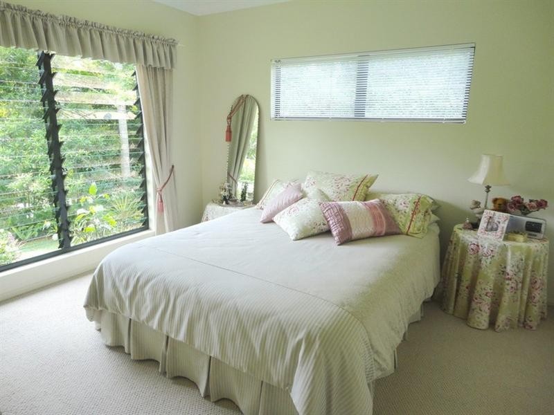 Lake Eacham QLD 4884