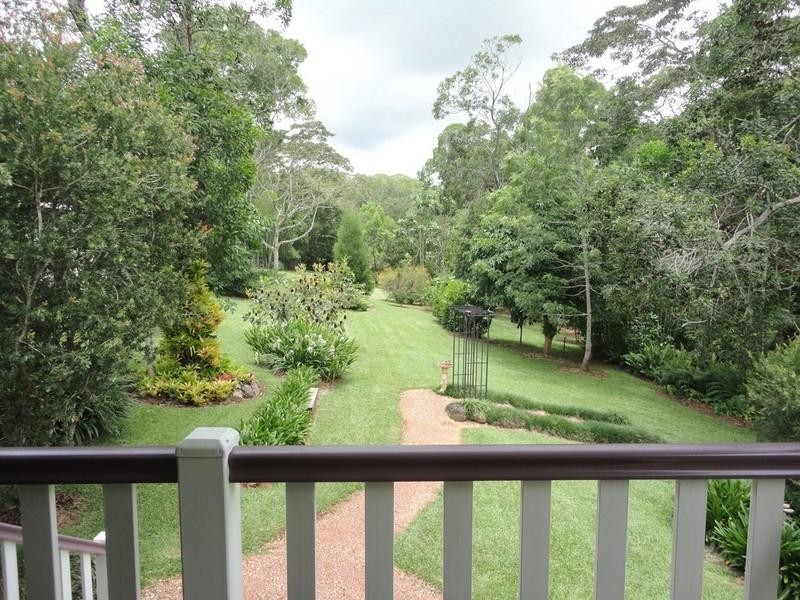 Lake Eacham QLD 4884