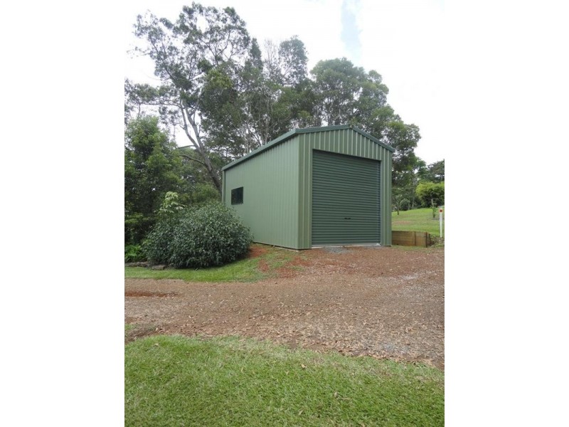 Lake Eacham QLD 4884