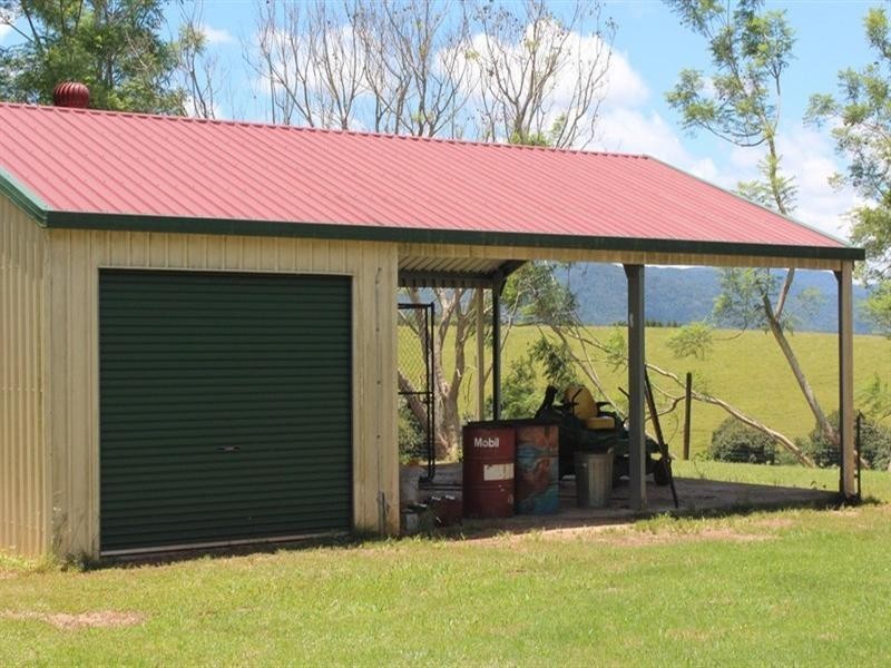 Tinaroo QLD 4872