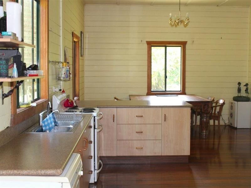 Tinaroo QLD 4872