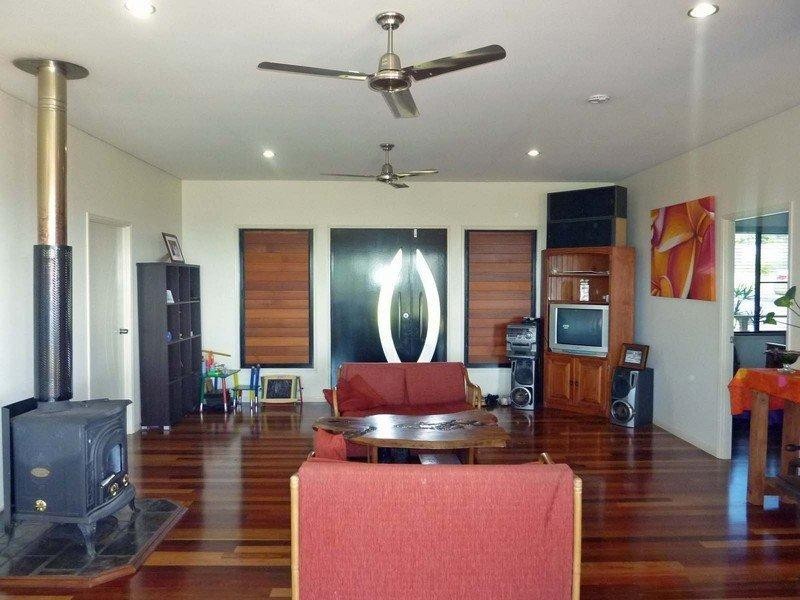 8 Moffat Drive, Tolga QLD 4882