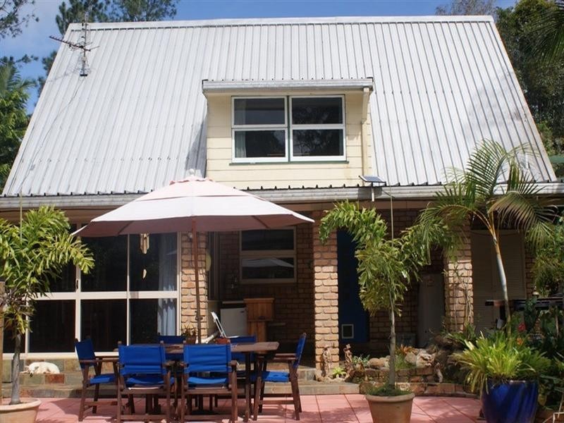 Lake Eacham QLD 4884