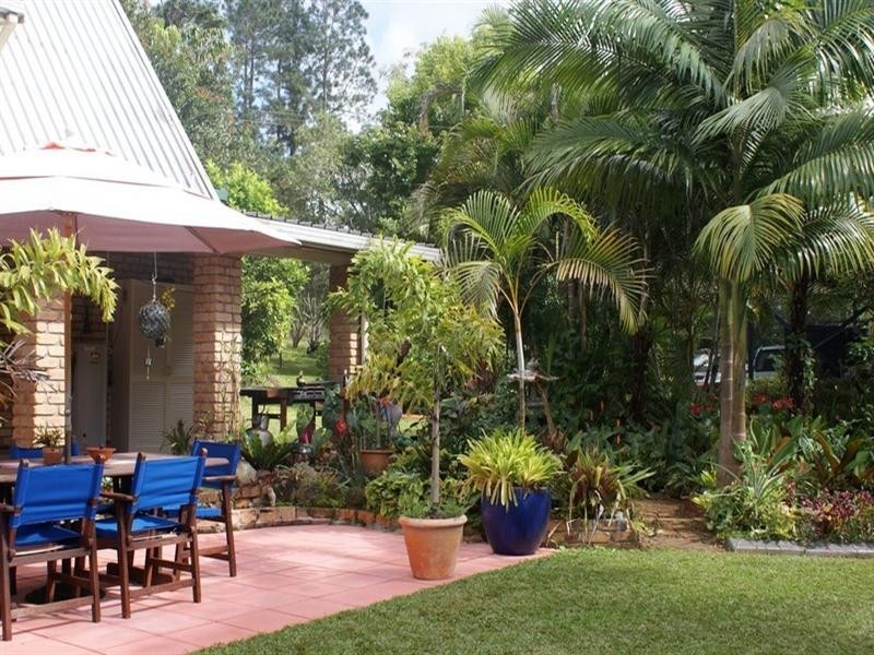 Lake Eacham QLD 4884