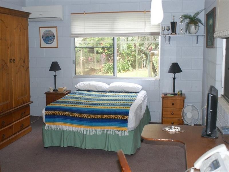 Lake Eacham QLD 4884