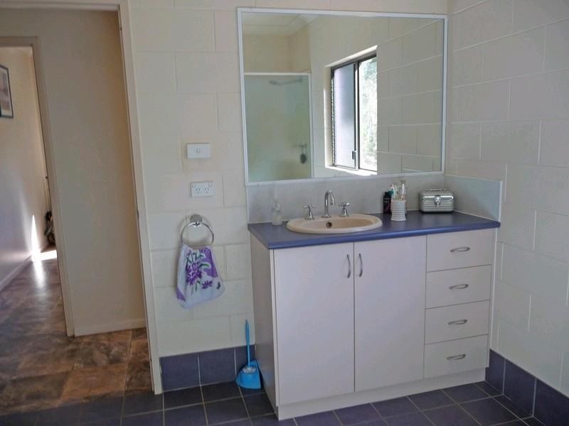 851 Wooroora Road, Ravenshoe QLD 4888