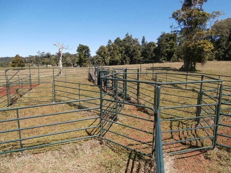 2147 Topaz Road, Topaz QLD 4885