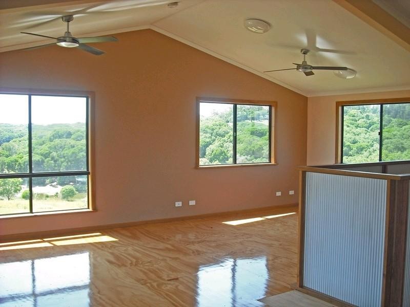 33 Halbert Close, Tinaroo QLD 4872