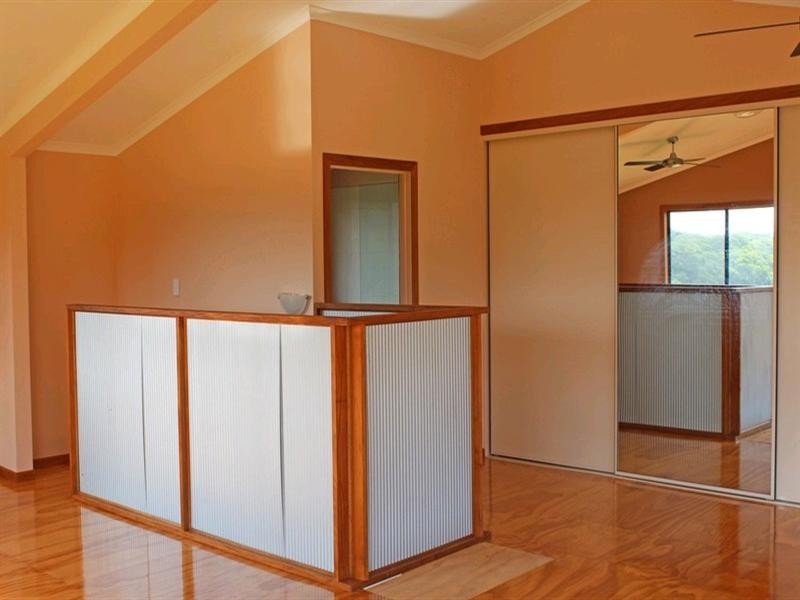 33 Halbert Close, Tinaroo QLD 4872