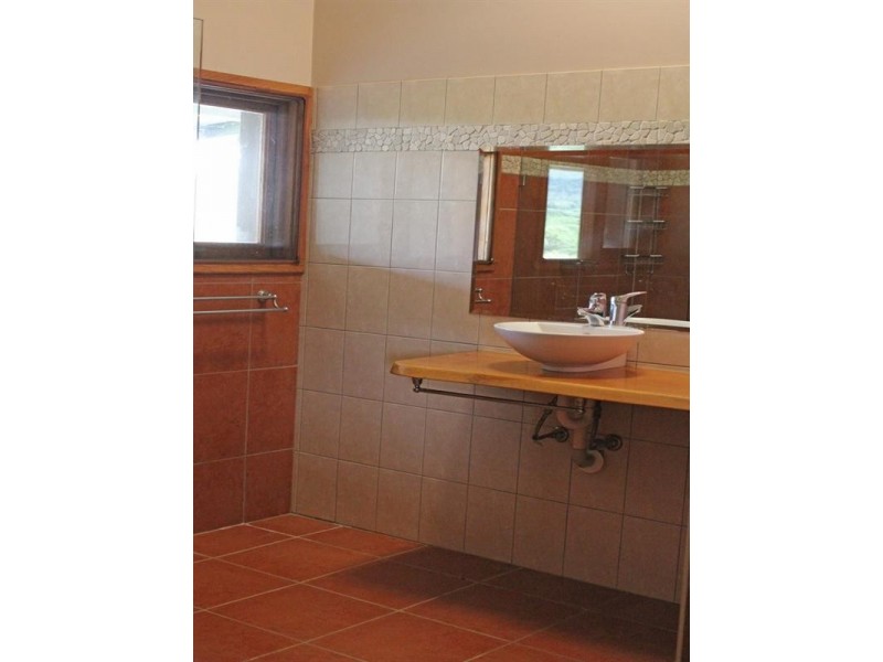 33 Halbert Close, Tinaroo QLD 4872