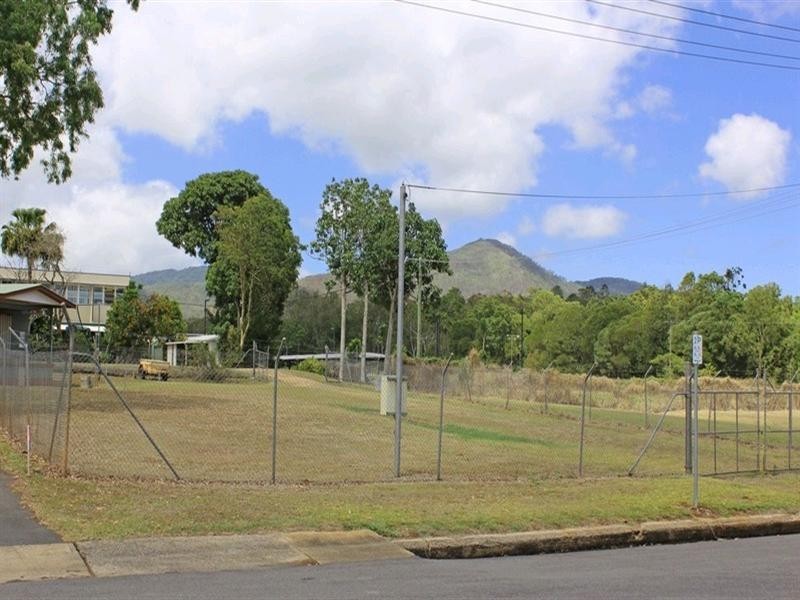 1 Vernon Street, Atherton QLD 4883