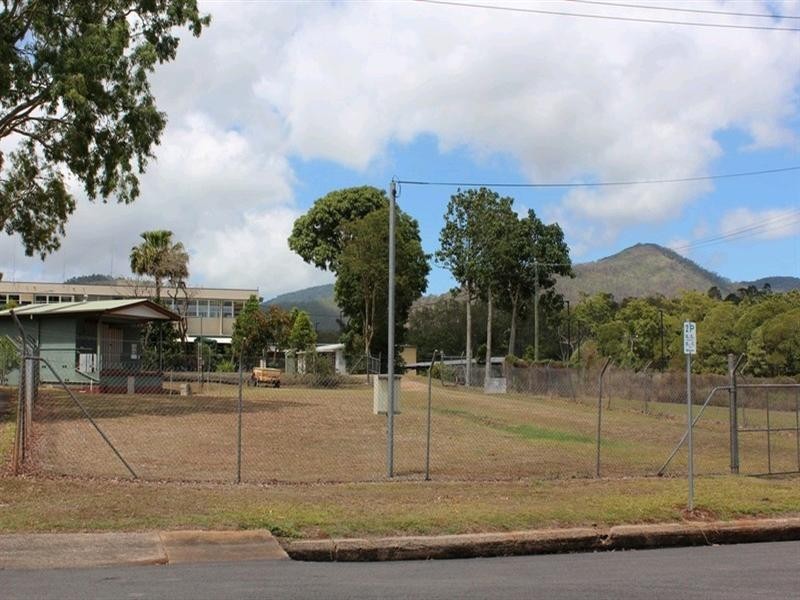 1 Vernon Street, Atherton QLD 4883