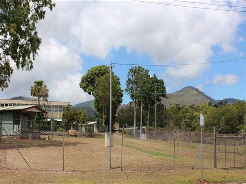 1 Vernon Street, Atherton QLD 4883