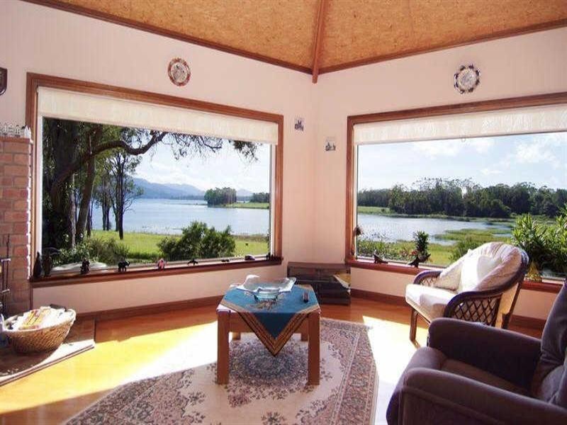 33-35 Bluewater Drive, Tinaroo QLD 4872