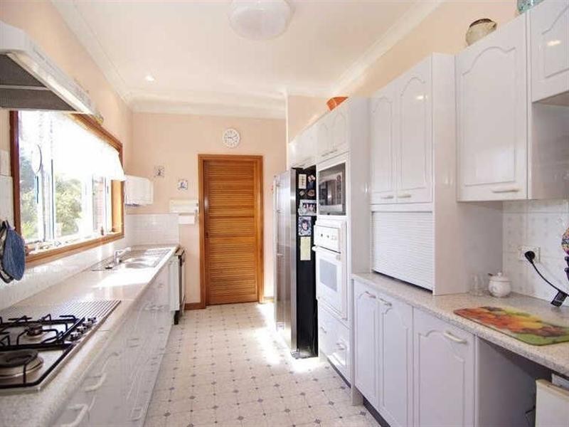 33-35 Bluewater Drive, Tinaroo QLD 4872