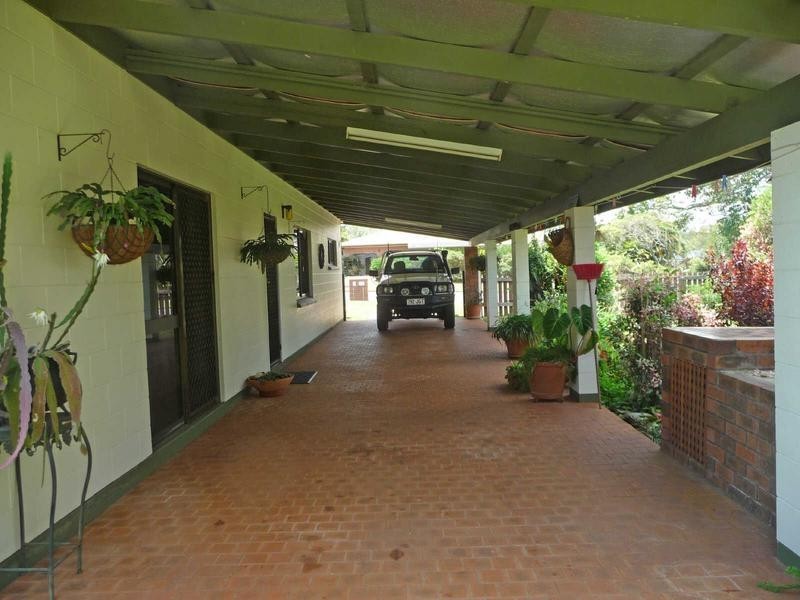 30 Tower Avenue, Atherton QLD 4883