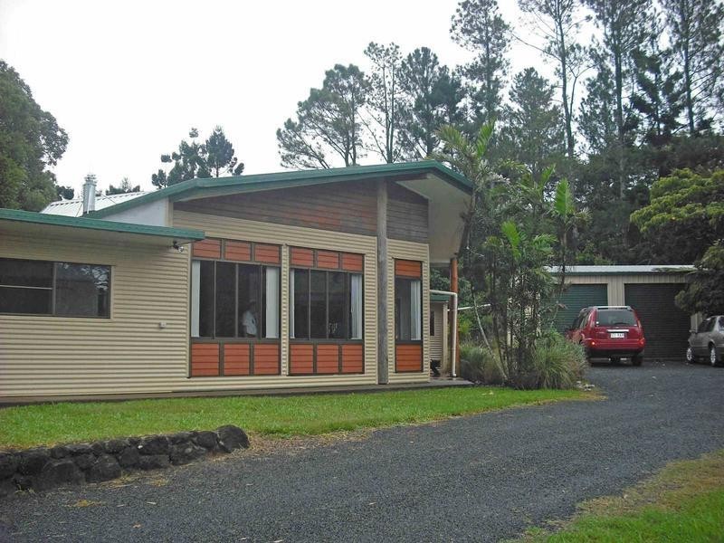 Lake Eacham QLD 4884