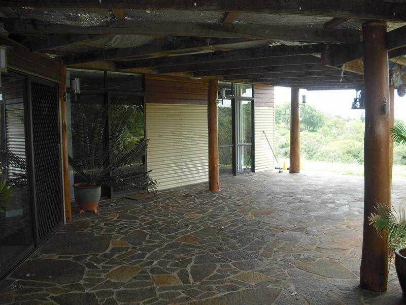 Lake Eacham QLD 4884