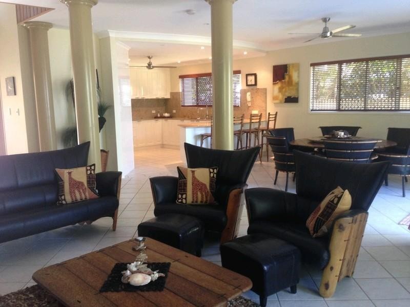 25 Rebecca Jane Parade, Kurrimine Beach QLD 4871