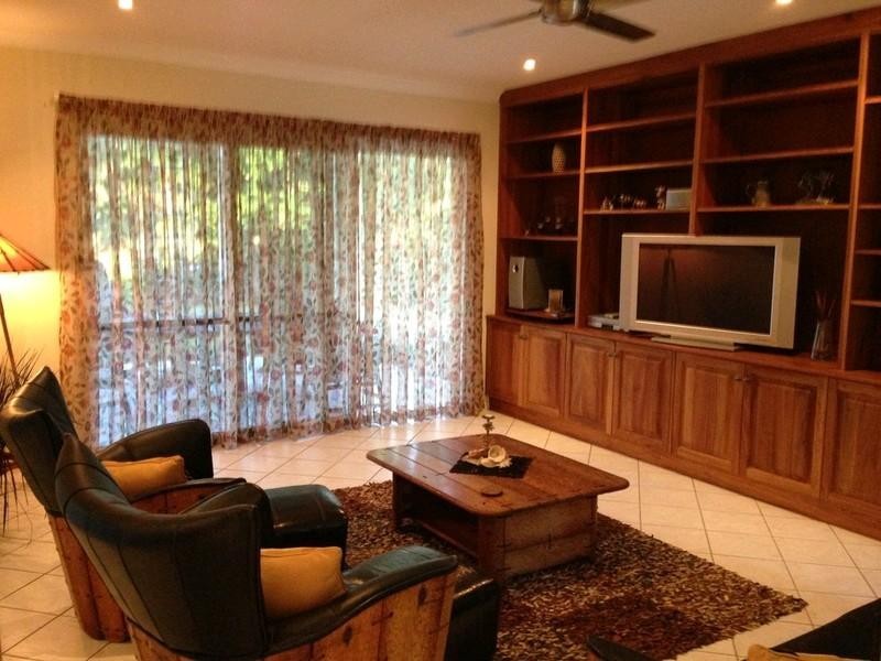 25 Rebecca Jane Parade, Kurrimine Beach QLD 4871