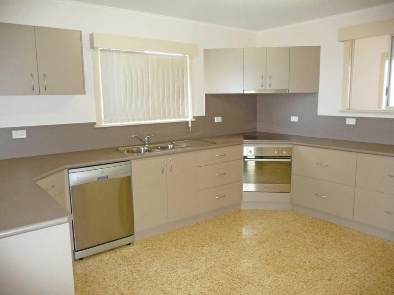 747 Lake Barrine Road, Lake Eacham QLD 4884