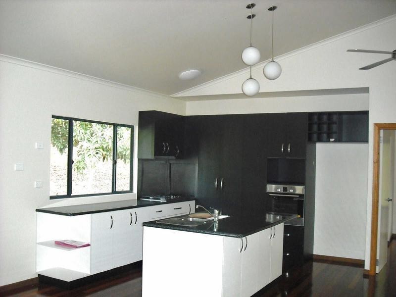 3 Bellevue Street, Tinaroo QLD 4872