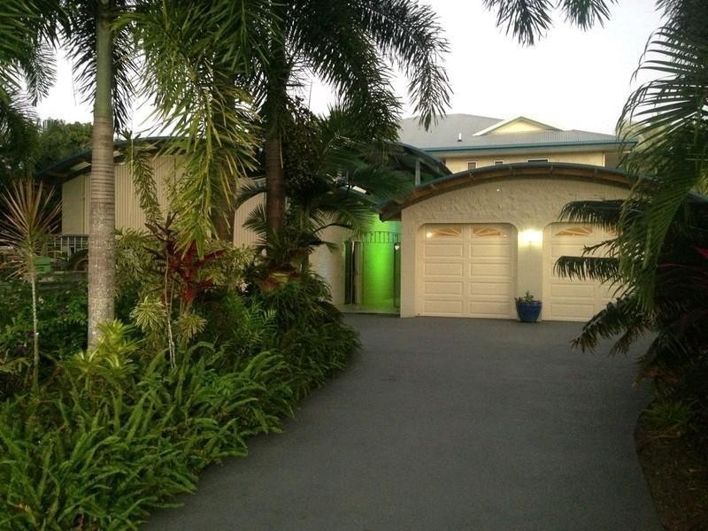 25 Rebecca Jane Parade, Kurrimine Beach QLD 4871