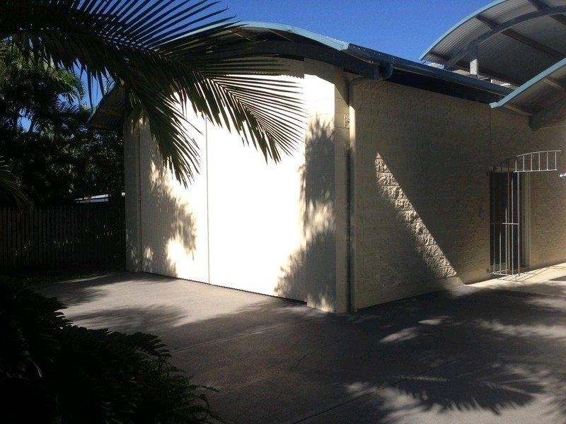 25 Rebecca Jane Parade, Kurrimine Beach QLD 4871